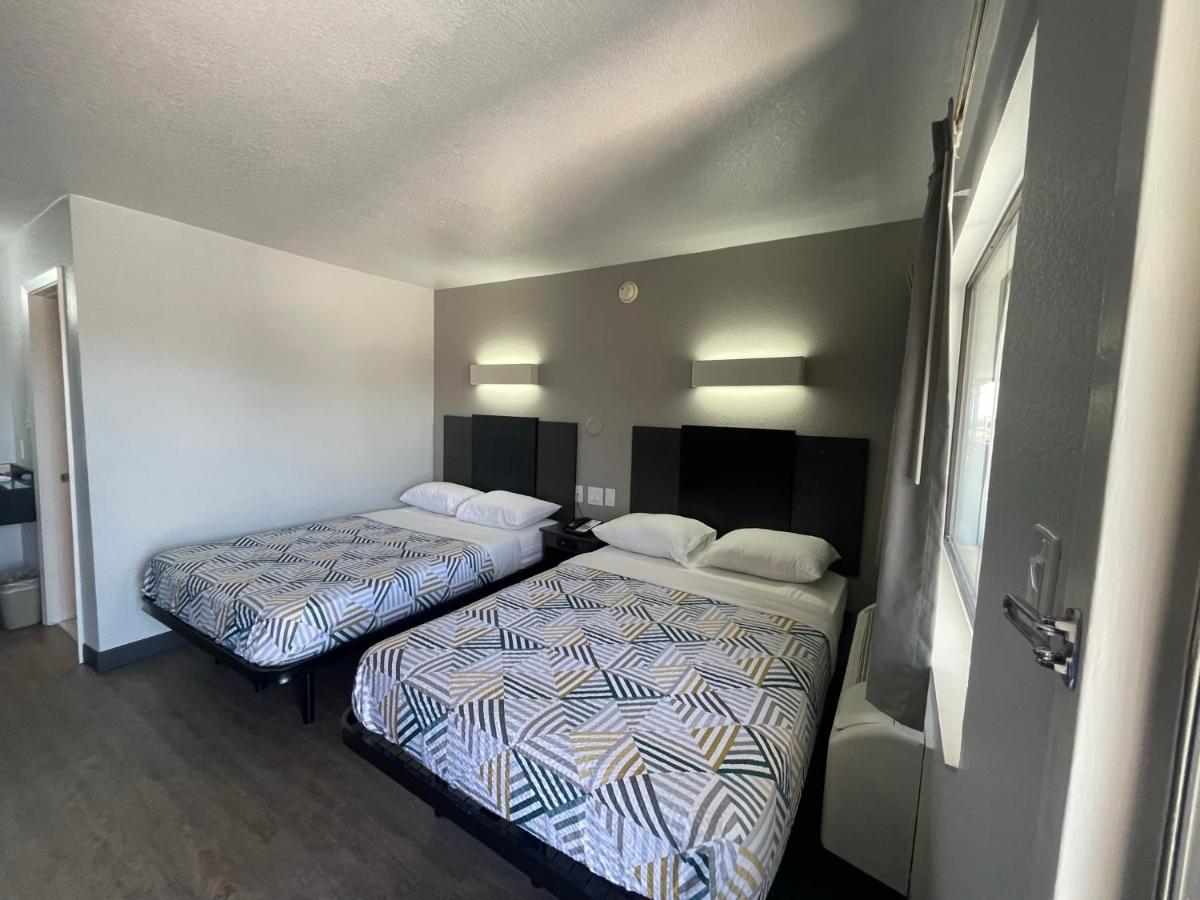 Motel 6 Denton, Tx - Unt Екстер'єр фото