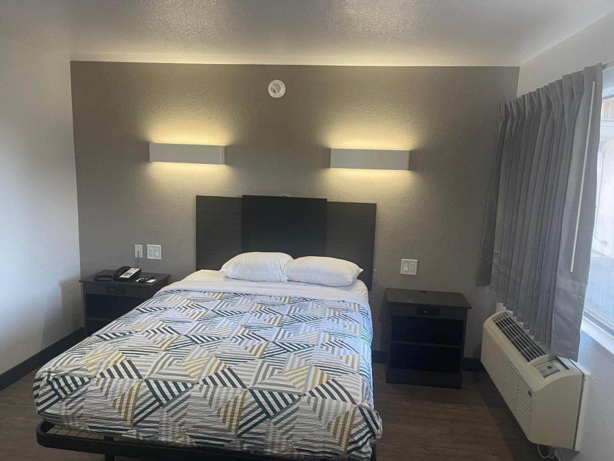 Motel 6 Denton, Tx - Unt Екстер'єр фото